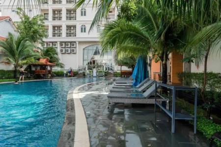 Sea Breeze Resort - 11