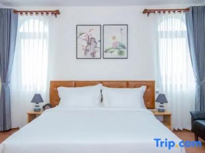 Sea Breeze Resort - 210