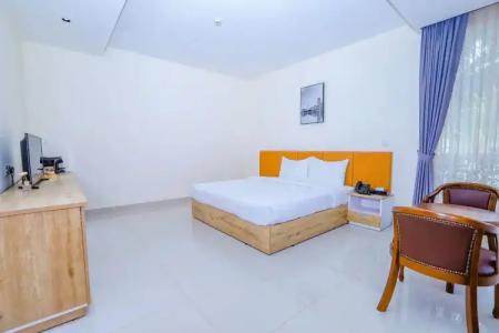 Sea Breeze Resort - 302