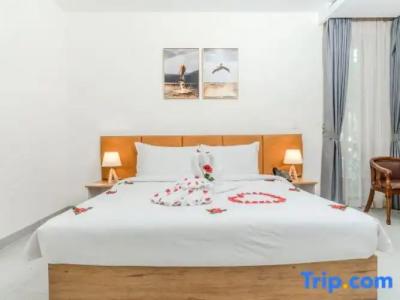 Sea Breeze Resort - 290