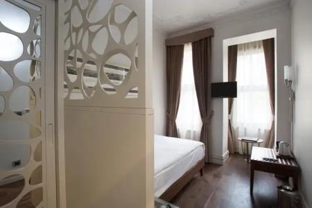 Taxim Lounge Special Category - 107