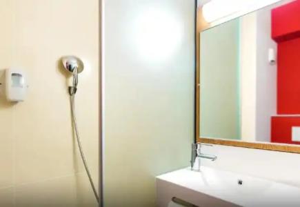 B&B Toulouse Purpan Zénith - 37