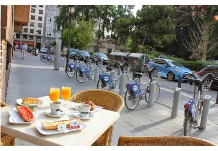 Hi Valencia Boutique - 10