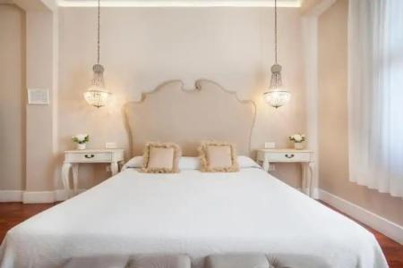 Hi Valencia Boutique - 50