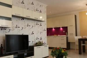 Vello Apartments, Byala