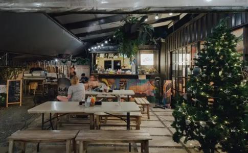 The Yard Bangkok Hostel - 17