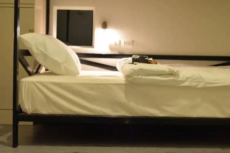 The Yard Bangkok Hostel - 24