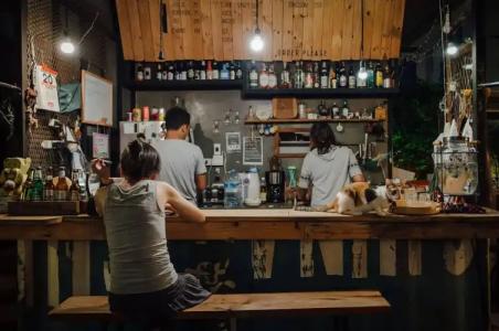 The Yard Bangkok Hostel - 40