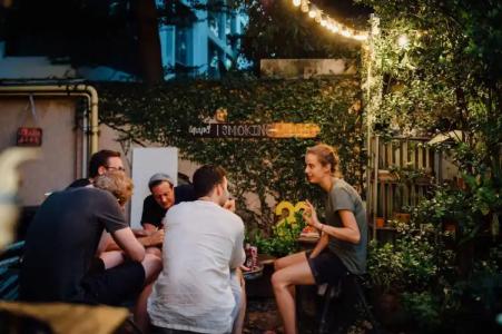 The Yard Bangkok Hostel - 37