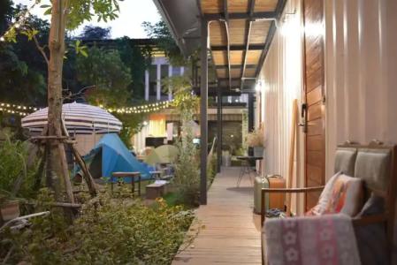 The Yard Bangkok Hostel - 9