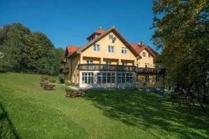 Hotel Belweder - bezposrednio przy wyciagu Pod Wangiem, Karpacz