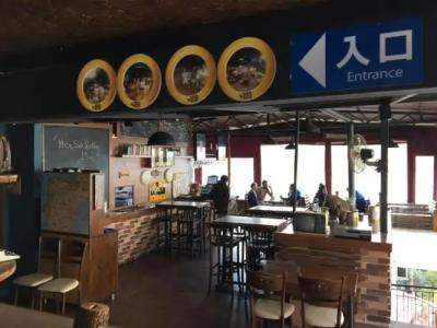 El Camino Hostel & Pub - 20