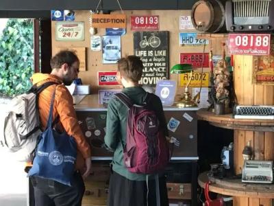 El Camino Hostel & Pub - 16