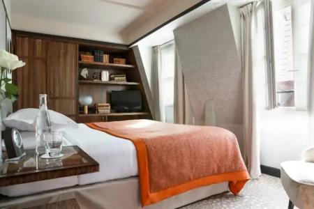 Esprit Saint Germain - 57