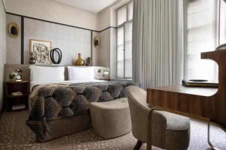 Esprit Saint Germain - 70