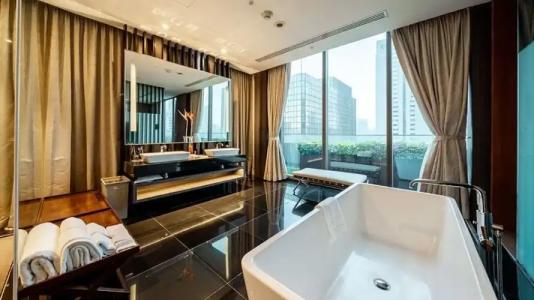 Amara Bangkok - 41