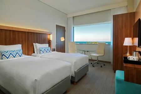 Courtyard by Marriott Gdynia Waterfront - 5