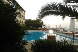 Apart-Hotel Llazari, Himare