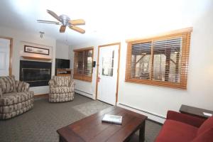 Streamside on Fall River, Estes Park