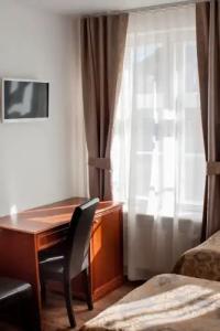 Three Crowns Residents - 121