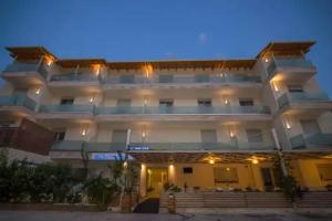 Grand TheoNi Boutique Hotel & Spa, Vasiliki