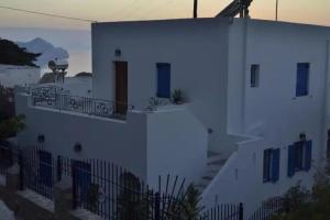 Villa Fenia, Aegiali