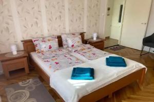 Zenit Apartman, Mako