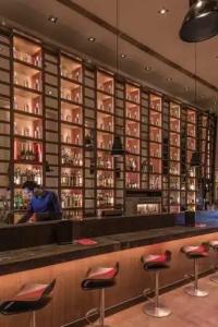 3 Sixty & Suites - 23