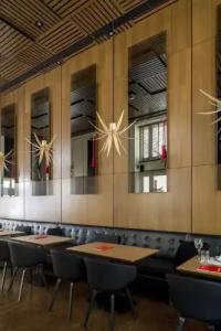 3 Sixty & Suites - 26