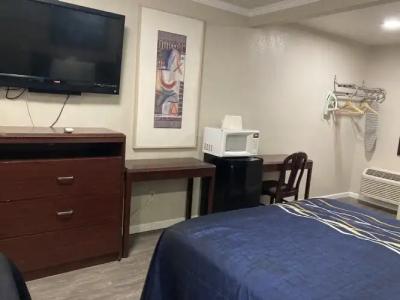 Little Boy Blue Motel - 27