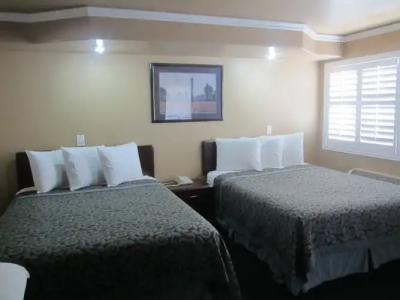 Little Boy Blue Motel - 14