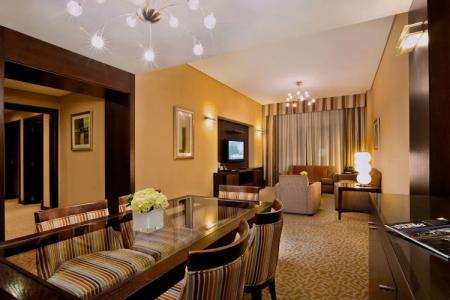 TIME Oak & Suites - 121