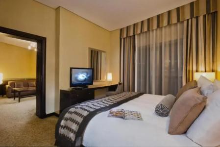TIME Oak & Suites - 107