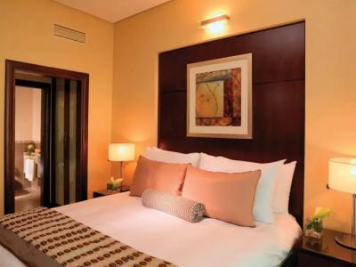 TIME Oak & Suites - 117