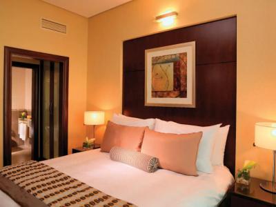TIME Oak & Suites - 112