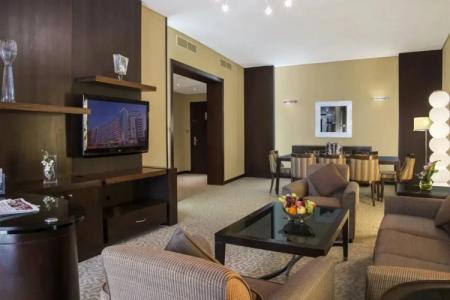 TIME Oak & Suites - 120