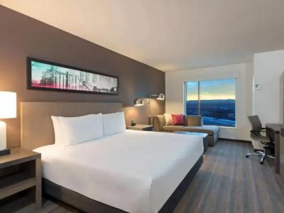 Hyatt House Denver/Downtown - 31