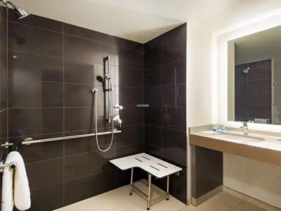 Hyatt House Denver/Downtown - 33