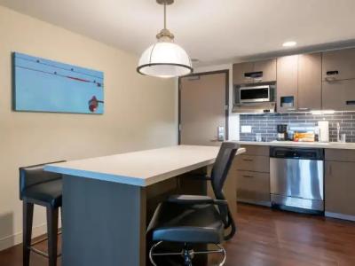 Hyatt House Denver/Downtown - 40