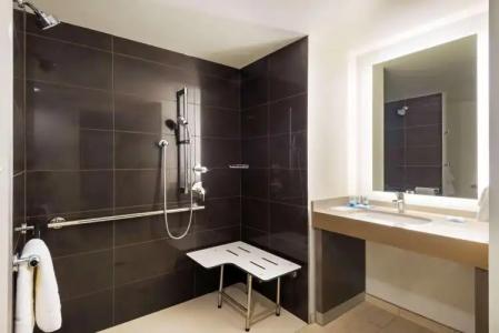 Hyatt House Denver/Downtown - 7