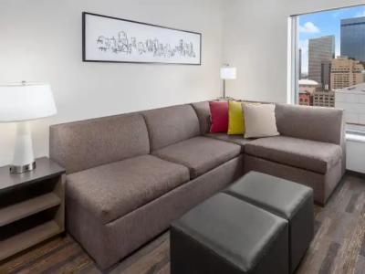 Hyatt House Denver/Downtown - 44