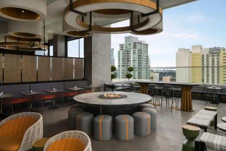 Courtyard by Marriott San Diego Gaslamp/Convention Center - 24