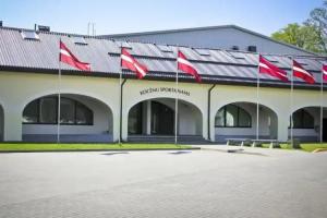 Kocenu sporta nama hostelis, Koceni