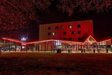 Kyriad Prestige Pau – Palais des Sports