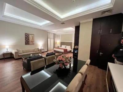 Ramada & Suites by Wyndham Istanbul Merter - 112