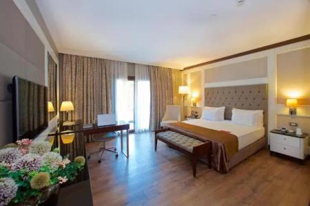 Ramada & Suites by Wyndham Istanbul Merter - 105