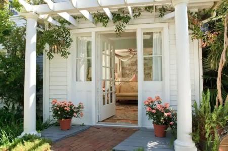 White Doe Inn Bed & Breakfast - 52