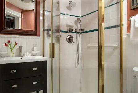 White Doe Inn Bed & Breakfast - 28