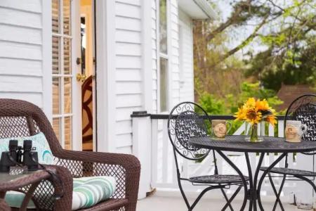 White Doe Inn Bed & Breakfast - 24