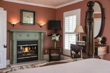 White Doe Inn Bed & Breakfast - 59